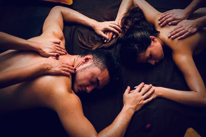 Erotická masáž pro páry v Tiffany massage.